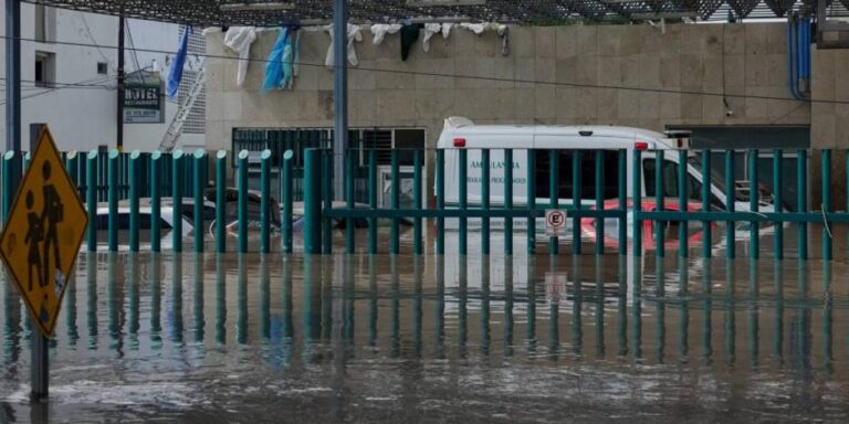Reclaman por muertos por inundación en IMSS de Tula bajo la premisa ‘la ineptitud mata’
