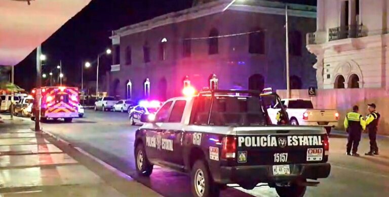 Ola de violencia azota Sonora; hallan 18 cuerpos en fosas clandestinas y atacan Palacio Municipal e Guaymas
