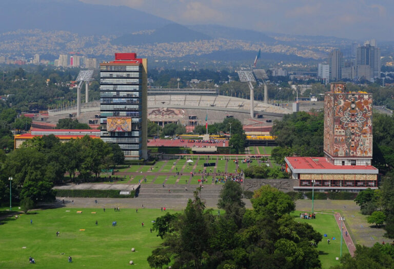 AMLO centró la crisis de la UNAM, pero los universitarios solo la quieren querer
