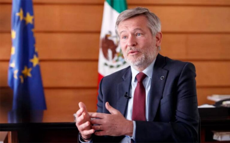 Unión Europea alerta que la reforma energética de López Obrador paraliza la inversión