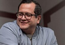 Reciclan diatribas para distraer