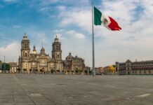 Por sus cuatro costados