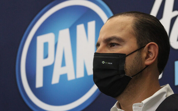 ‘Campaña-sobre-contrarreforma-energética-es-otra-tomada-de-pelo Marko Cortés, PAN
