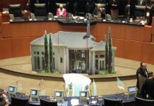 Senadores de Morena rechazan investigar escándalo de la #CasaGris Senado, #CasaGris