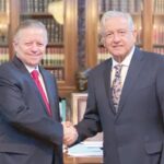 AMLO ensaya proceso para su reelección