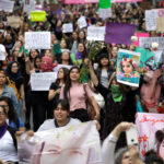 ¿Qué hará el presidente ante la insurrección de las mujeres?