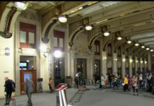 AMLO corre por su vida y encierra a reporteros