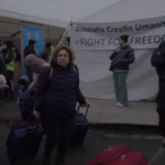 Los Voluntarios que socorren a los migrantes en la frontera