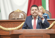 “Queremos participar en la elección judicial”, exige Raúl Torres a nombre de los mexicanos en el exterior