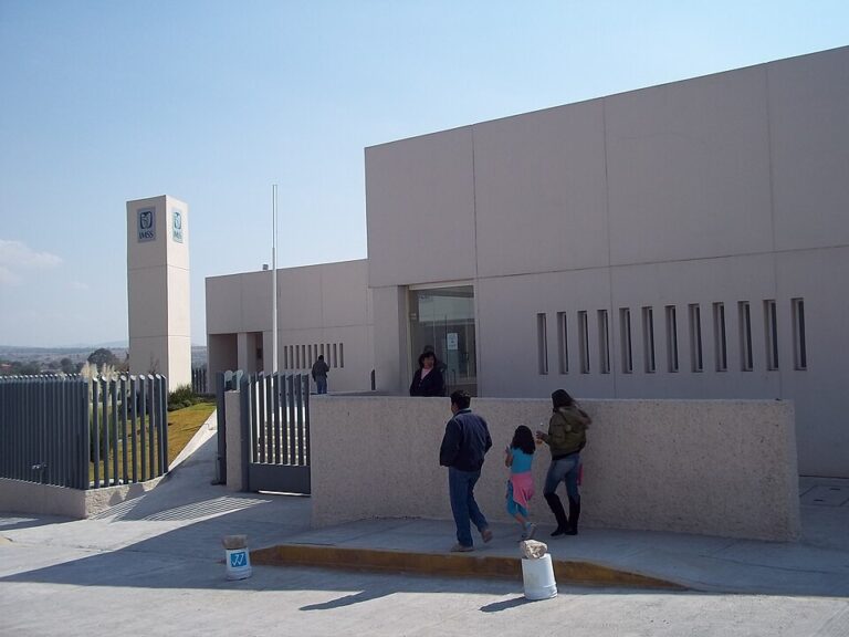CNDH emite veinticinco recomendaciones al IMSS por negligencia médica acreditada en hospitales de doce entidades federativas