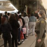 Criminalizar la falta de registro ante USCIS: La jugada clave de la administración Trump para deportar a inmigrantes