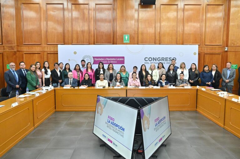 Exceso de trámites impide más adopciones, coinciden en Congreso del Estado de México