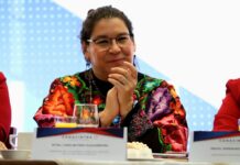 Lenia Batres insiste en aparecer en la boleta como «ministra del pueblo»