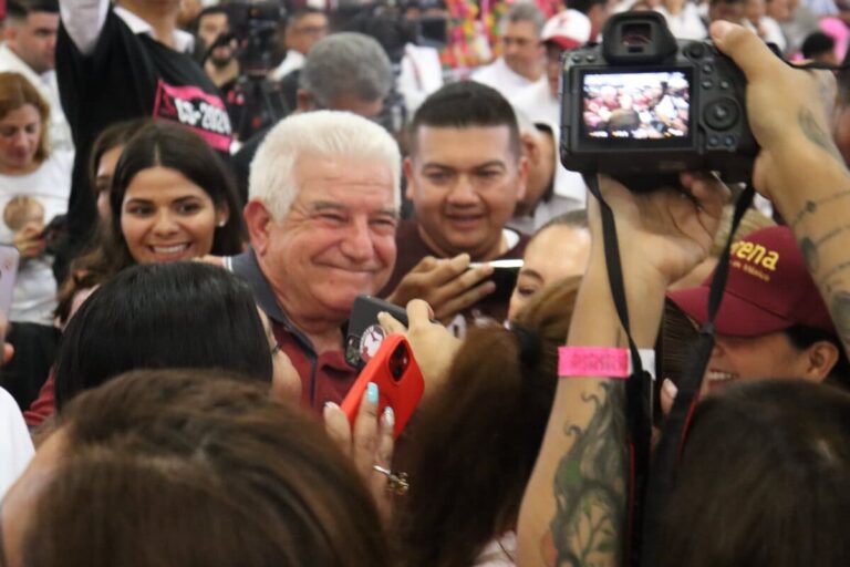 Sheinbaum busca acotar el nepotismo, pero hasta López Obrador se benefició