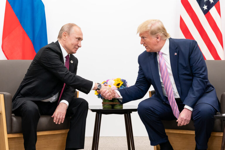Trump, ¿el «candidato de Manchuria» del siglo XXI?