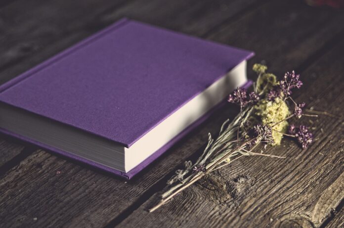 book-5850392_1280