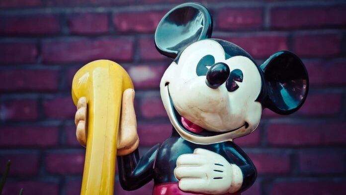 mickey-mouse-1286470_1280 (1)
