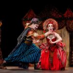 Una historia fantástica en verso, con música, danza, sombras y títeres, que desafía la imaginación: Duelo de Brujos o de cómo un día pierdes la creatividad