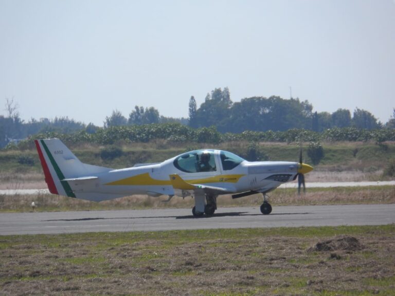 Aeronave militar se accidenta en Ameca, Jalisco