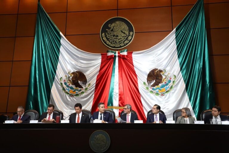 Hacienda entrega al H. Congreso de la Unión los Pre-Criterios 2026