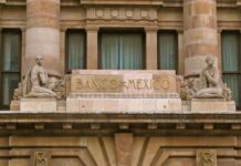 Reservas y efectivo: Banxico ajusta sus cuentas