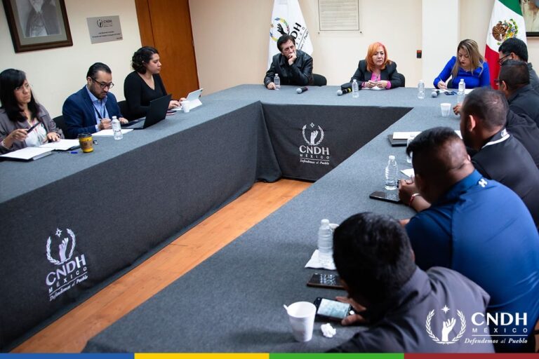 Víctimas de los hechos ocurridos en Iguala en 2014  se reúnen con la Presidenta de la CNDH