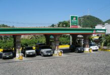 Pemex provoca reducción en el gasto en salud a niveles históricos