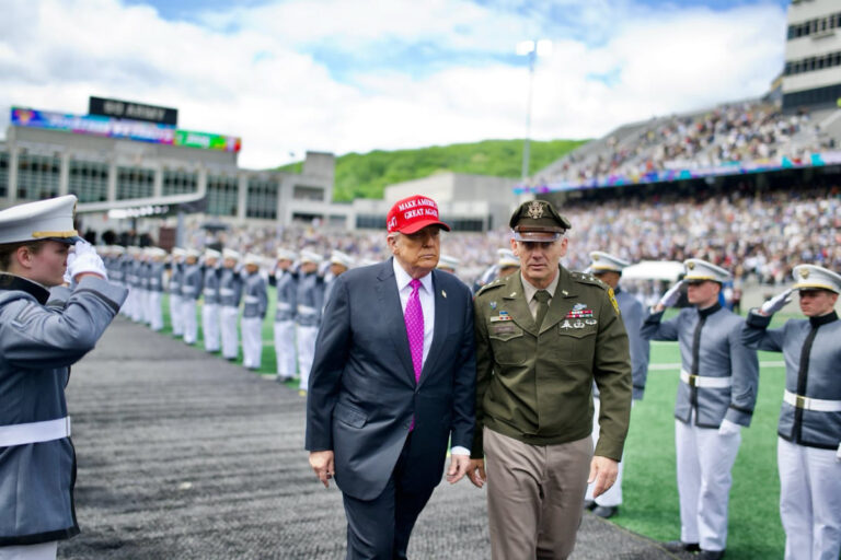 El desafío de los informes de inteligencia para el Presidente Trump