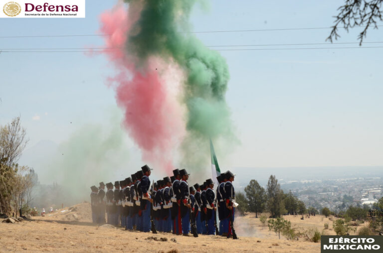 Ejército, Fuerza Aérea y Guardia Nacional, escenifican la Batalla de Puebla del 5 de mayo de 1862
