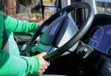 Conducir bajo la influencia de drogas o alcohol: el error que puede costarle la residencia