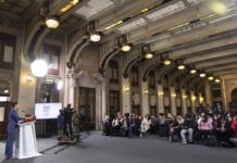 El narco tocó la puerta