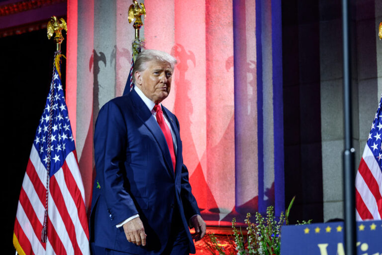 Redefinición Mexico-EU vía aranceles; Trump golpea
