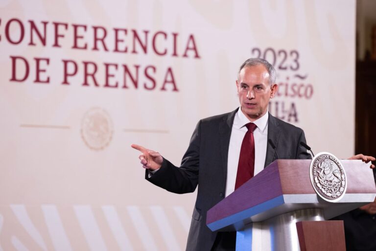 López-Gatell: premio a quien llenó ataúdes