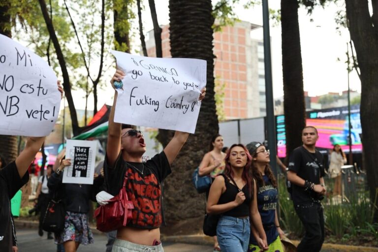 ¿Fuera gringos? ¿Neta?