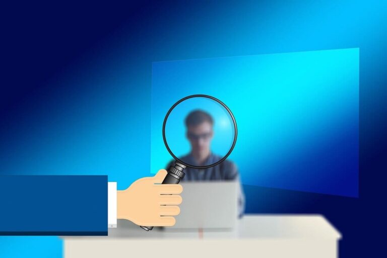 ¿Quién vigila al que vigila? El futuro ya llegó: un Estado que controla, rastrea y calla