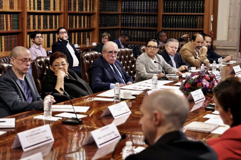 Reforma electoral: Los seis puntos deben ser apenas el inicio