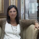 Tejer y destejer el suspenso: Claudia Piñeiro cierra la Filuni 2025
