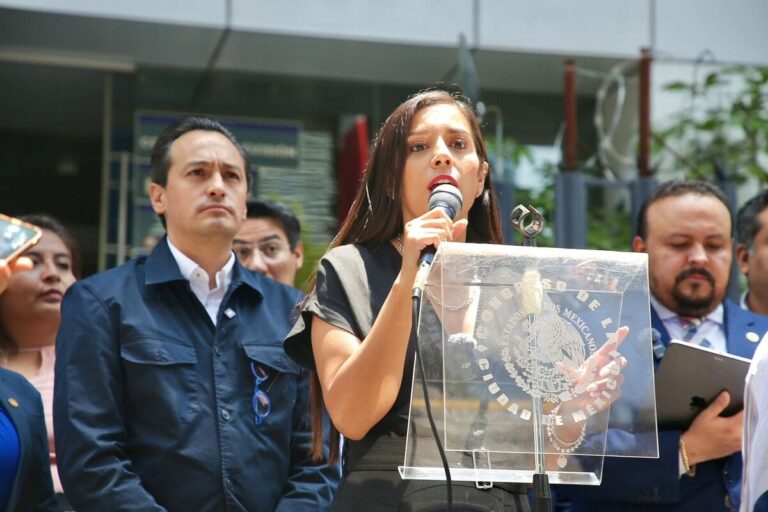 Presenta PAN CDMX amparo contra el bando uno de Clara Brugada