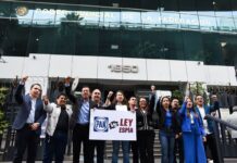 Panistas y vecinos de todas las alcaldías CDMX ingresan amparo vs. Ley Espía