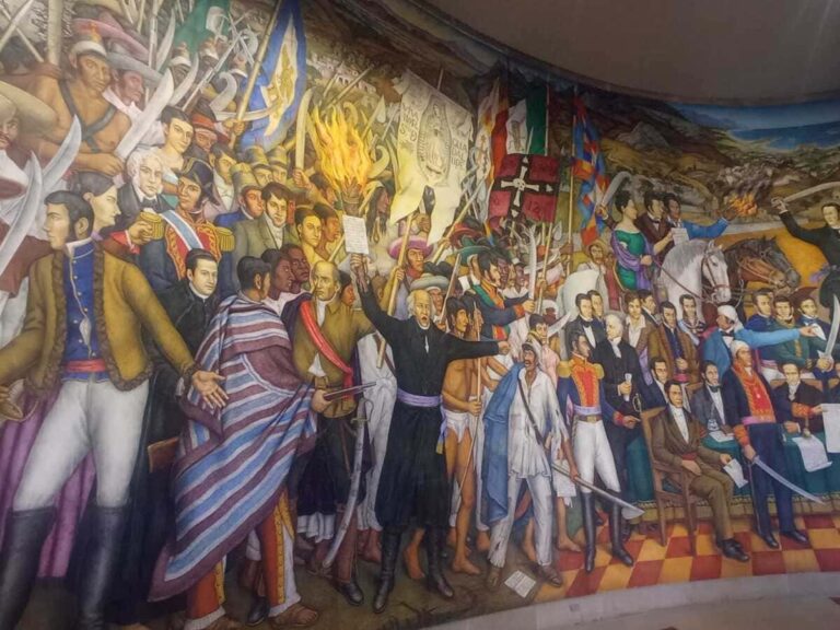 Los Héroes y Villanos de la historia de México