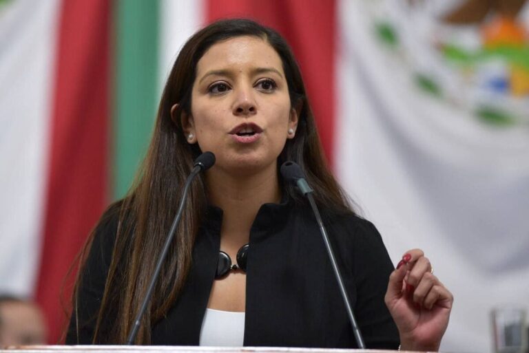 PAN CDMX exige a Sheinbaum desterrar el huachicol fiscal de AMLO