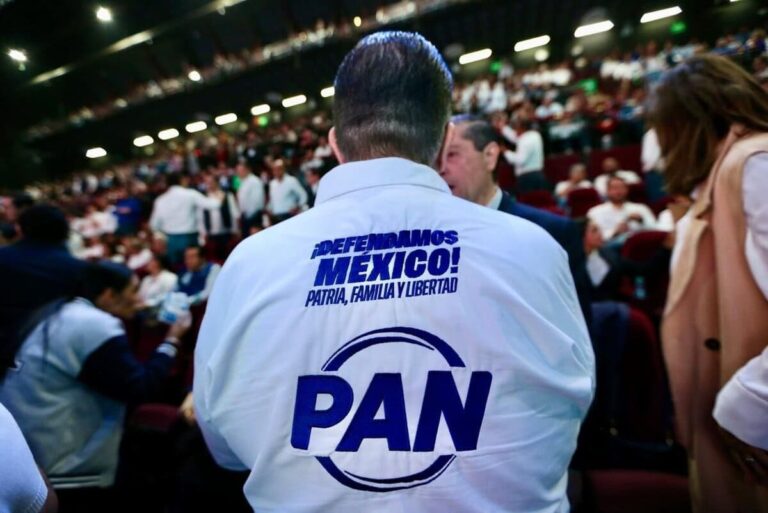 PAN: Renacer o correrse hacia la extrema derecha