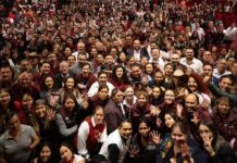 Morena: «No puede haber gobierno rico con pueblo pobre», pero sí con militantes ricos