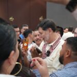 ¿Noroña en un avión fantasma extranjero y con un aliado de EU?