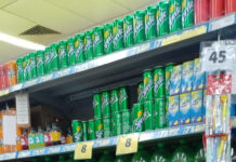 Entre agua, bebidas, empaques… y el IEPS: cómo están consumiendo los mexicanos en las tienditas de la esquina