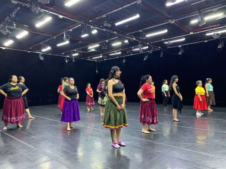 La Cátedra Gloria Contreras invita a participar en Aloha Hawai- Distrito Federal