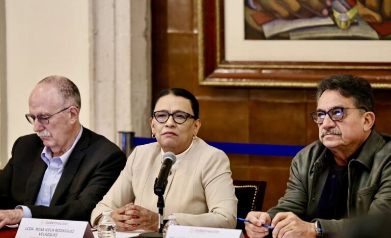 Sheinbaum corrige a Rosa Icela: ¿Errores o Táctica?