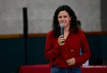 En España se castiga el abuso de autoridad; en México se premia