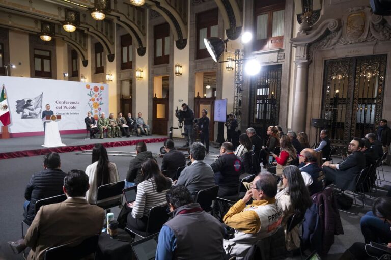 Sheinbaum: Culpar al Pasado, Evadir el Futuro