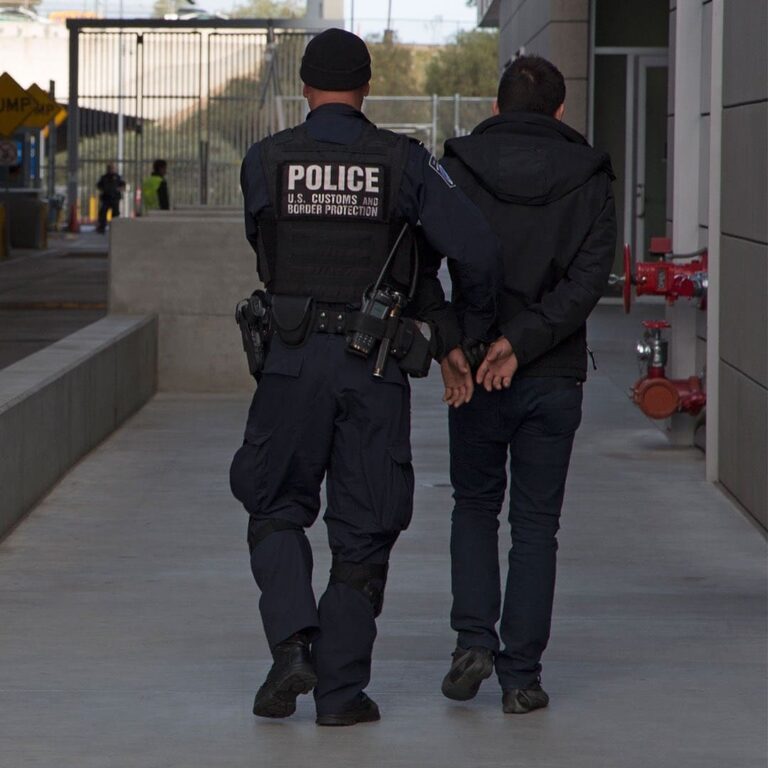 La realidad de miles de inmigrantes en detención: su salud se deteriora gravemente